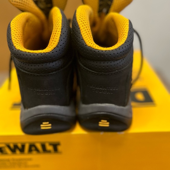DeWalt Steel toe Boots - Picture 3 of 5